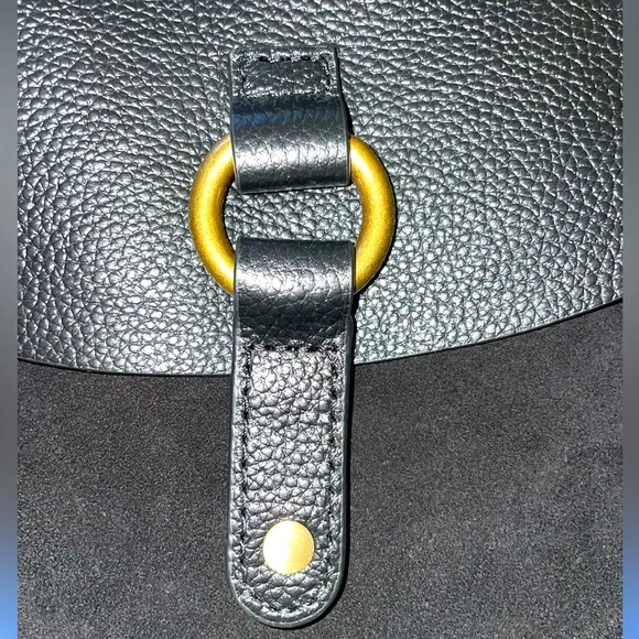 Banana Republic Black crossbody belt bag - Picture 7 of 11